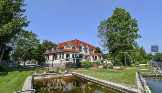 Myrna's Chateau in beautiful Lagoon City