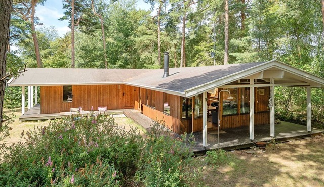 "Myrra" - 10m from the sea by Interhome