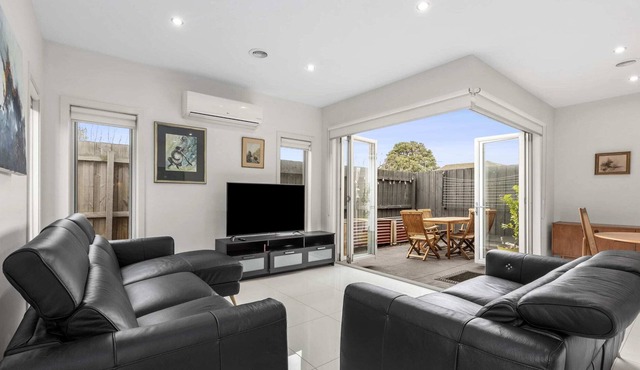 Myrtle Grove Oasis Su