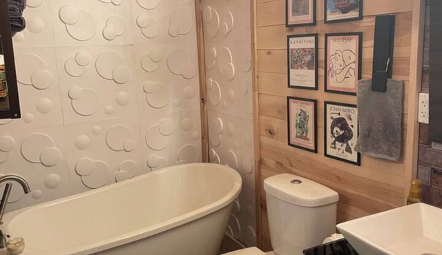 MYSA House is an Enchanting, pet friendly chalet with WiFi in Grand Marais