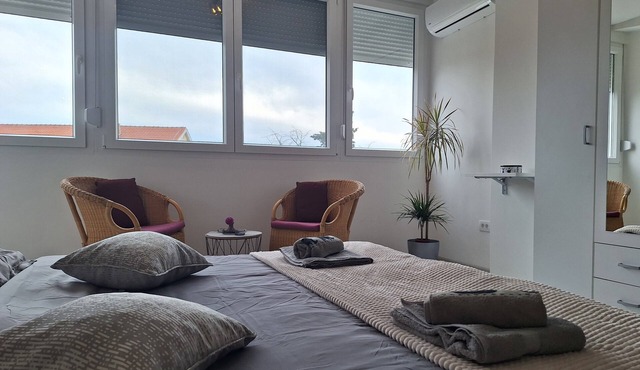 Mystic Grey Studio Apartment