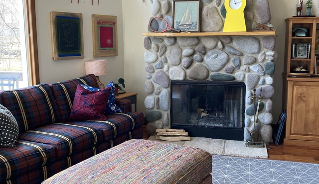 Mystic Treefort- A Spacious Home inside the gates of Lakeside Ohio