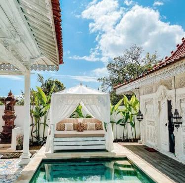 Mytongos Private Villa