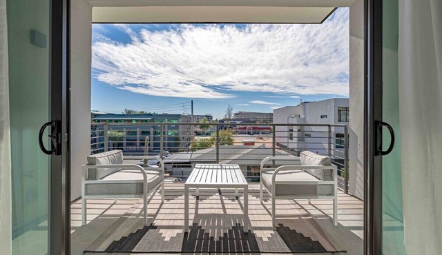 MZLUX Luxury Townhouse in Downtown Scottsdale