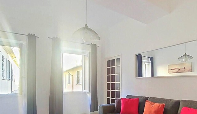 N&J - BELA VISTA - Central - Very close sea