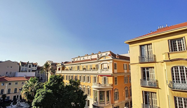 N&J - COTE PIETONNE - Central - Very close sea