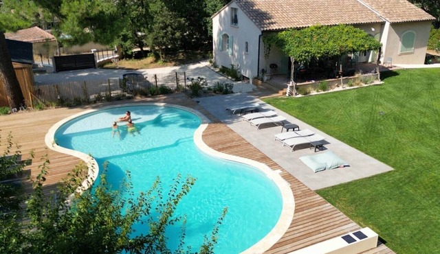 N&L Signature - Bed and Breakfast