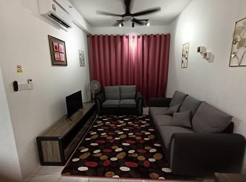 Naanee Homestay near Putrajaya Cyberjaya - musleem only