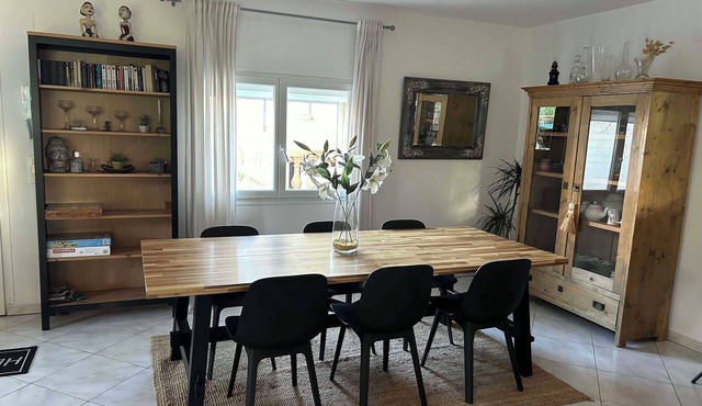 NAMASTÉ: 2 Bedroom House, Sleeps 6, Private Pool Between Alès and Uzès