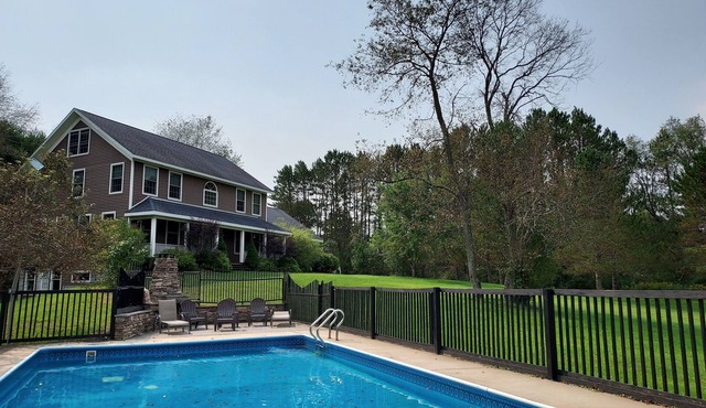 Name: Hill Crest Private Setting. Heated Pool. 4 Minutes to Dreams Park