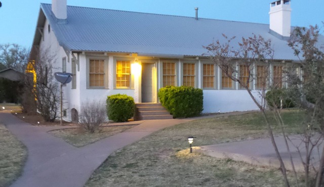 NAN Ranch Lodge - Group/Family Retreat Near Silver City and Gila Wilderness