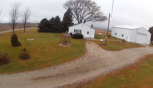 Nana's House. Your home away from home. 3 bed/1bath with amazing country views.