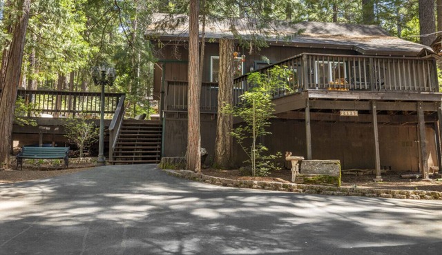 Nana’s Cozy Cottage in Long Barn – Gated Mountain Retreat