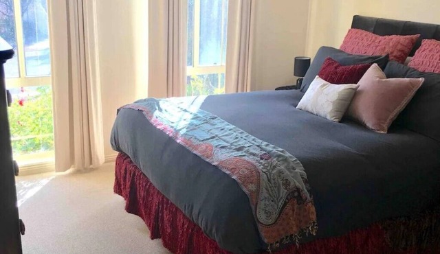 "Nana’s Place" | Charming Family Home | Bushwalks