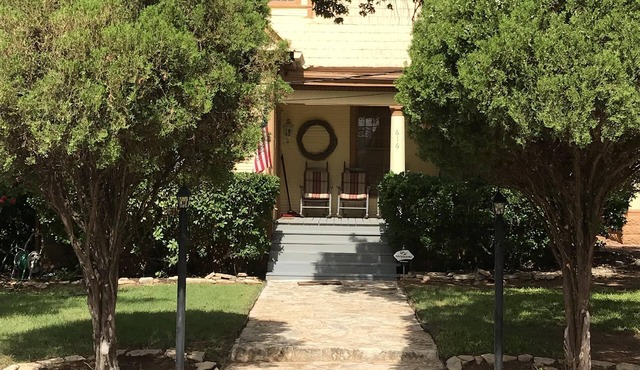 Nannettes Short Term Rental- STR PERMIT# FBGTX- 17040