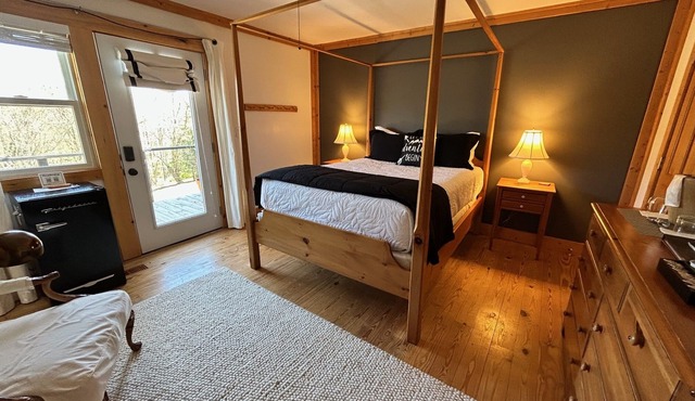 Nantahala | Highlands Lodge | Private Balcony