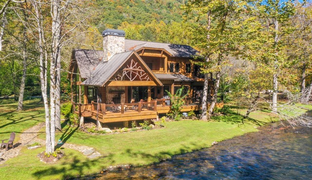 Nantahala River Bear Cabin