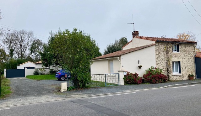 Nantes, a house in the country