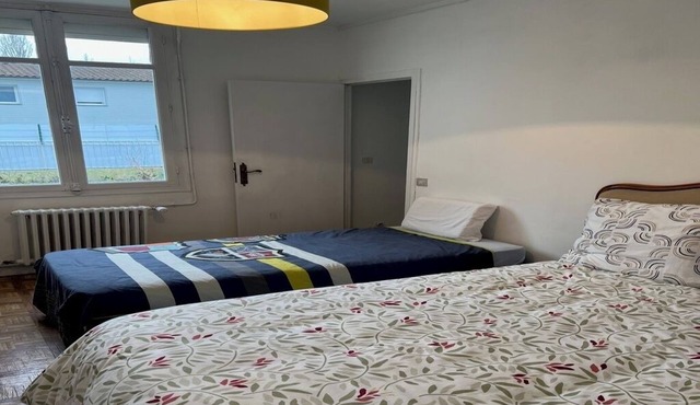 Nantes House sleeps 7 Quick access all directions Airport