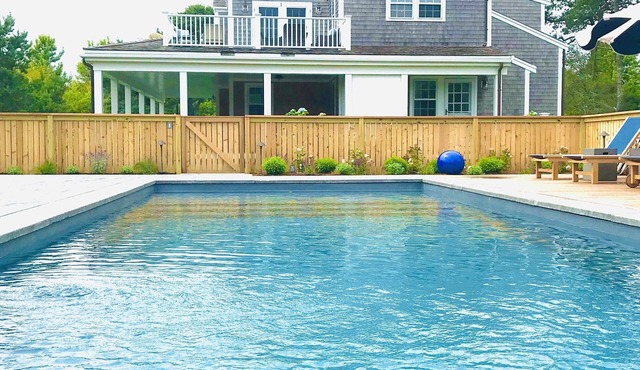 Nantucket Party Pad near Cisco Brewers- 7 bedrooms, 6.5 bathrooms, Pool, Spa, AC