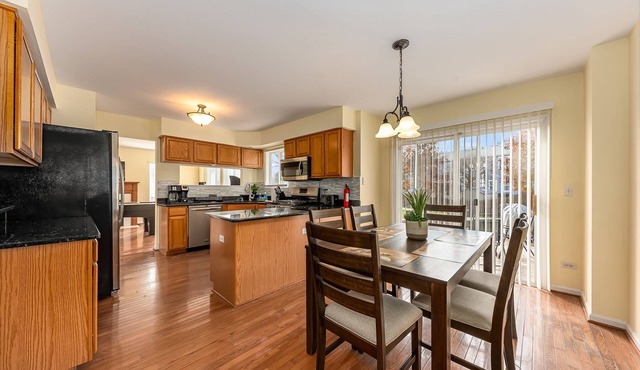 Naperville Rental - Skylane Drn
