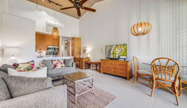 Napili Shores 1BR Condo – 2-Min Walk to Beach, Pools, AC & No Resort Fees