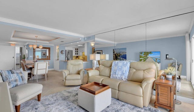 Naples Continental Club 710 - Beachfront Moorings Condo!