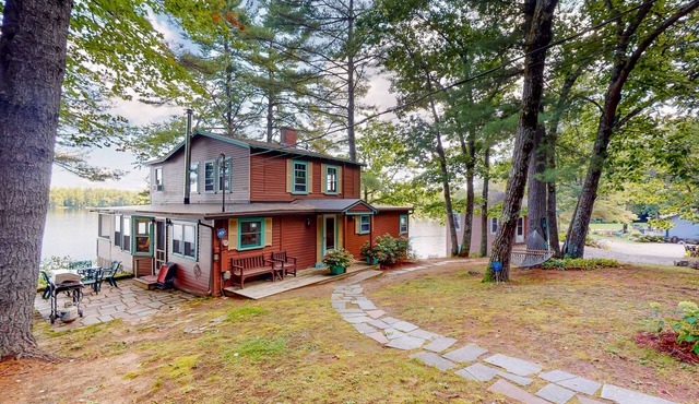 Naples Lakefront Retreat | Private Beach, Dock & Kayaks | Family + Dog friendly