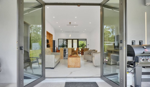 Naples Villa Retreat | Bikes, BBQ, Near Beach