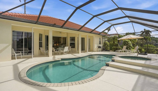 Naples Vineyards Living | Private Pool + Spa
