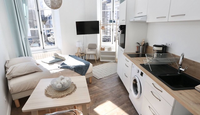 Napoléon Gare 1 ★ STUDIO ★ Lumineux★ ByLocly