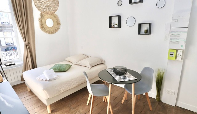 Napoléon Gare n°2 ★ Studio ★ Lumineux ★ ByLocly