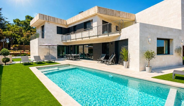 NARAMIA SAGARO VILLA with Pool-Garden 10 pax
