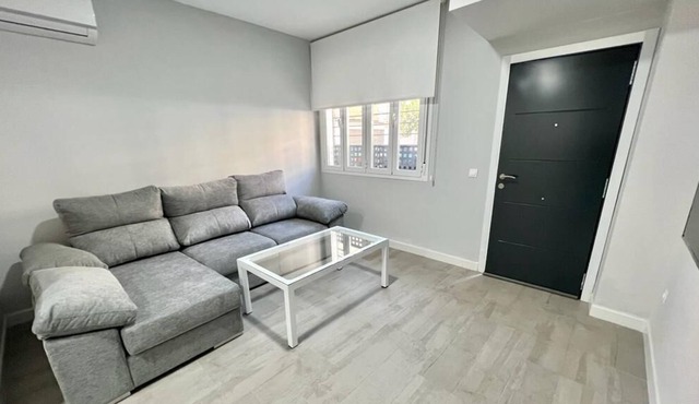 Narbonne Writer Apartment NO PETS - NO PETS