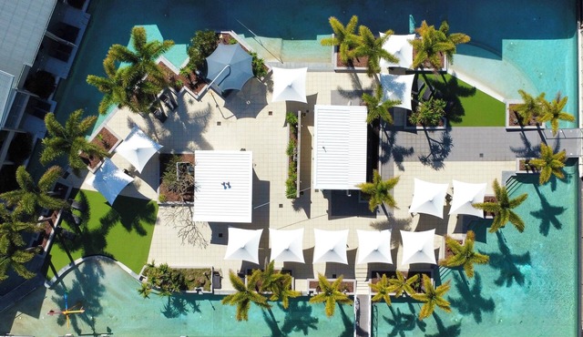 Narli Shores: 1BDR Unit, Spa Bath and Lagoon Pool, Minutes From the Beach!