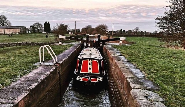 Narrowboat - Sleeps 2 - Casanova