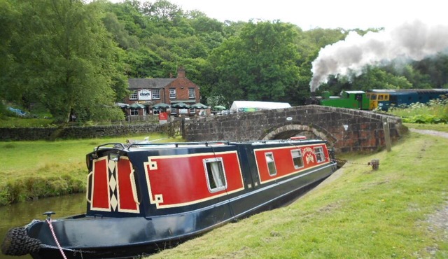 Narrowboat - Sleeps 6 - Columbina