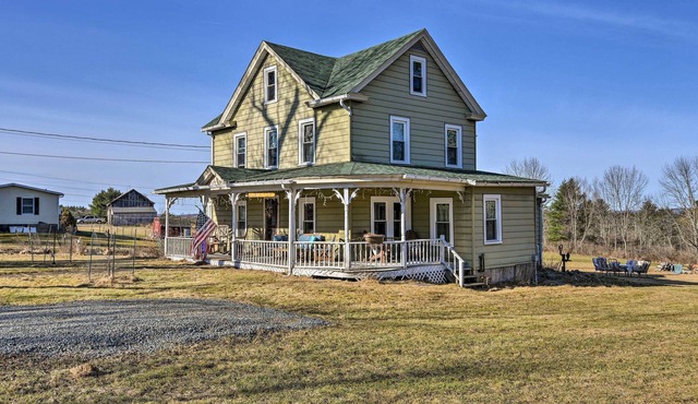 Narrowsburg Farmhouse Hideaway on 2 Acres w/ Pond!