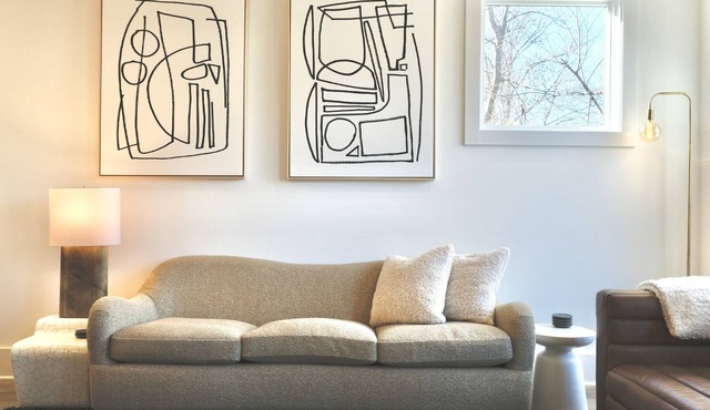 NASHVILLA. A Luxe Escape + Close to Downtown.