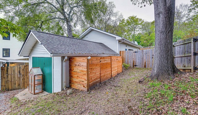 Nashville Cottage: 4 Mi to Dtwn!
