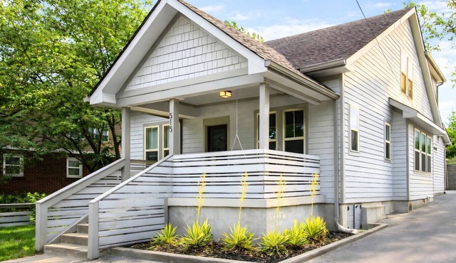 Nashville Dreamer - Mins To Downtown - 3br 2.5bath