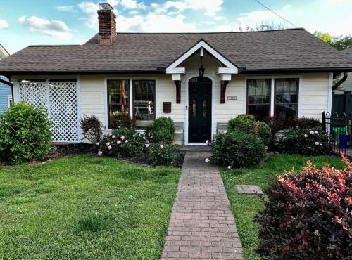 Nashville Fatherland Cottage