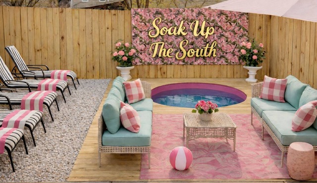 Nashville Glam House | Pool, Hot Tub & IG Worthy