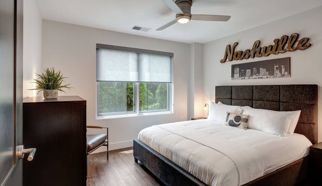 Nashville Nights Nook: Your Music City Getaway