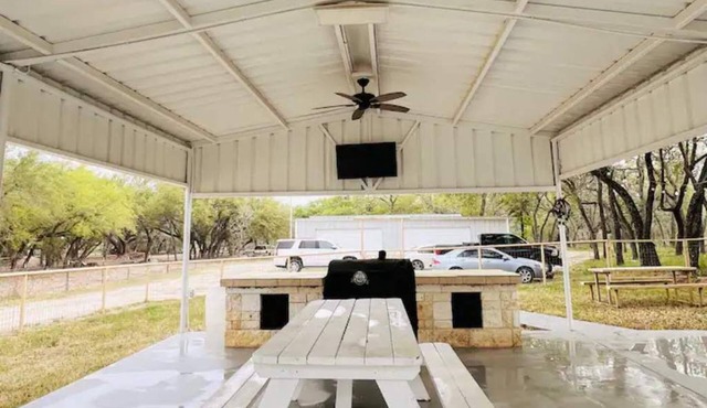 Natalia TX. Family Getaway!