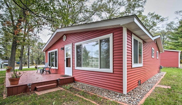 National City Cottage w/Patio, Steps to Lake!
