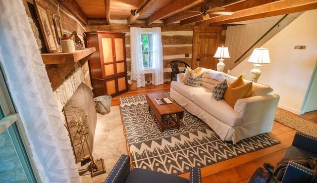 National Historic O’Neal cabin on the bourbon trail