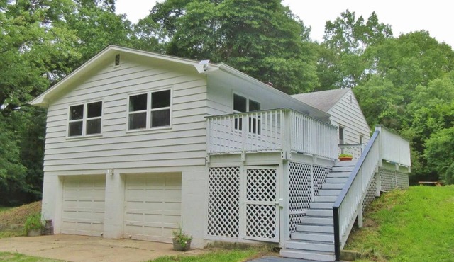 National Park Nature Retreat access to train to Chicago and 2 close to Beach