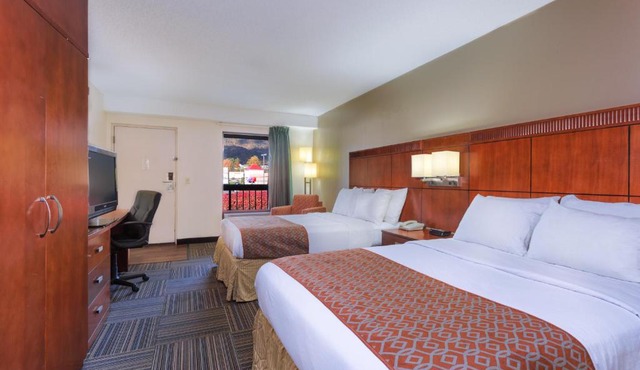 Nations Inn - West Jefferson