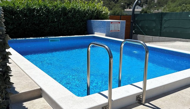Natura-Gata,Omiš-small stone apartman with swimming pool